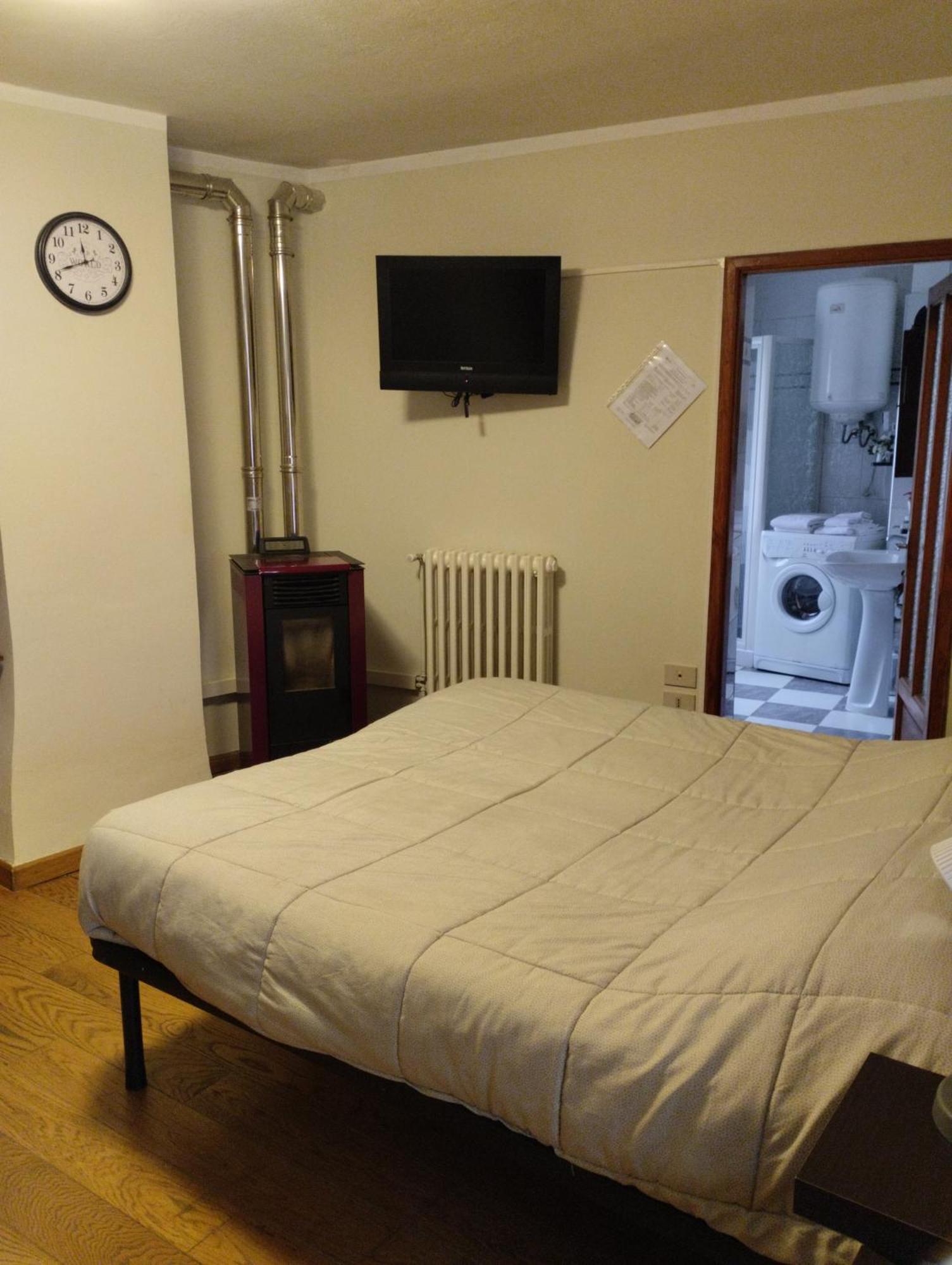 B&B La Marmotta Coazze Habitación foto